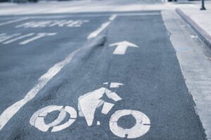 Phoenix, AZ – Cyclist Struck on 75th Ave Near Thomas Rd