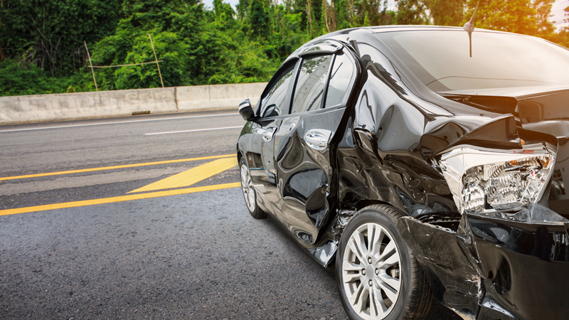 Accidente con Vuelco y Lesiones Graves en 38th St y McDowell Rd