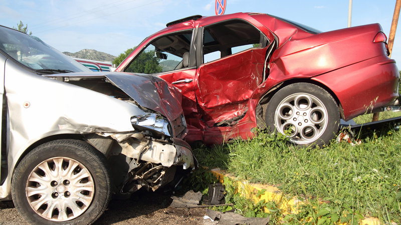 Injuries Reported in Multi-Vehicle Crash on Speedway Blvd