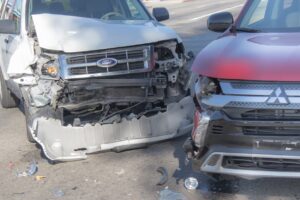 Heridos en Choque de Dos Vehículos en Alma School Rd y US-60