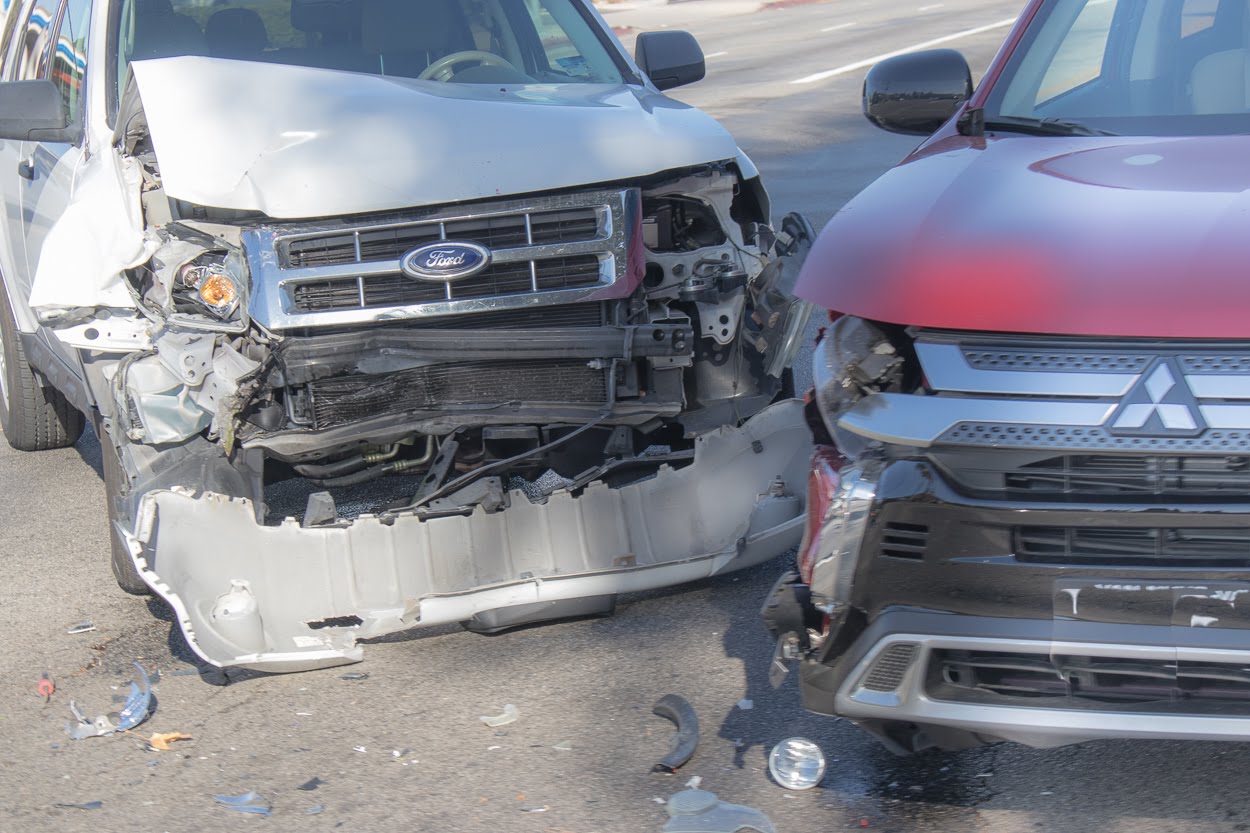 Injuries Reported in Two-Vehicle Crash at Alma School Rd & US-60
